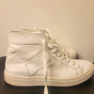 Brand:Steve Madden; Size:8m ; Color:white